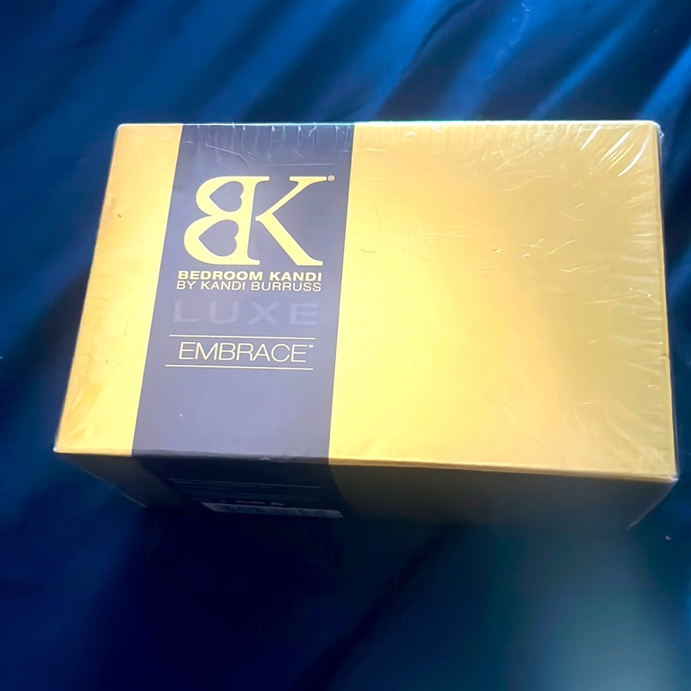 Bedroom Kandi Luxe Embrace